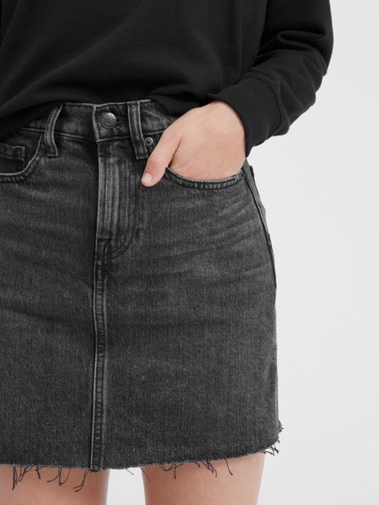 Everlane Dresses & Skirts - Everlane Washed Black Denim Mini Skirt